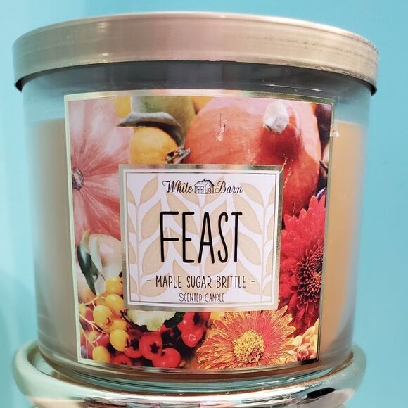 Feast (Maple Sugar Brittle) 3 Wick Candle (White Barn/ Bath and Body Works) - Picture 2 of 6